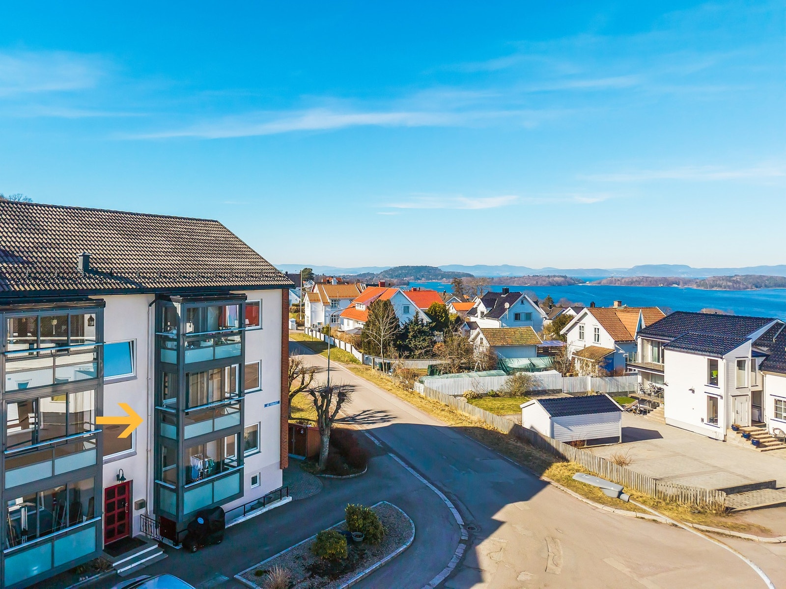 Velkommen til Åsen Terrasse 1 A - en lys og trivelig leilighet i 2. etasje Galleribilde