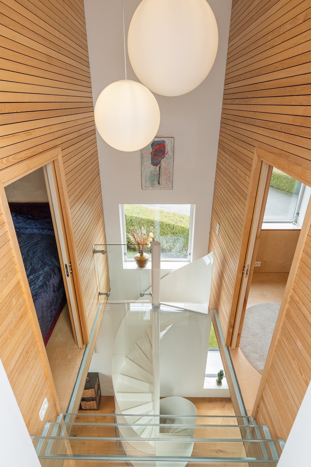 Åpen trapp opp til 2 soverom i ny del Galleribilde