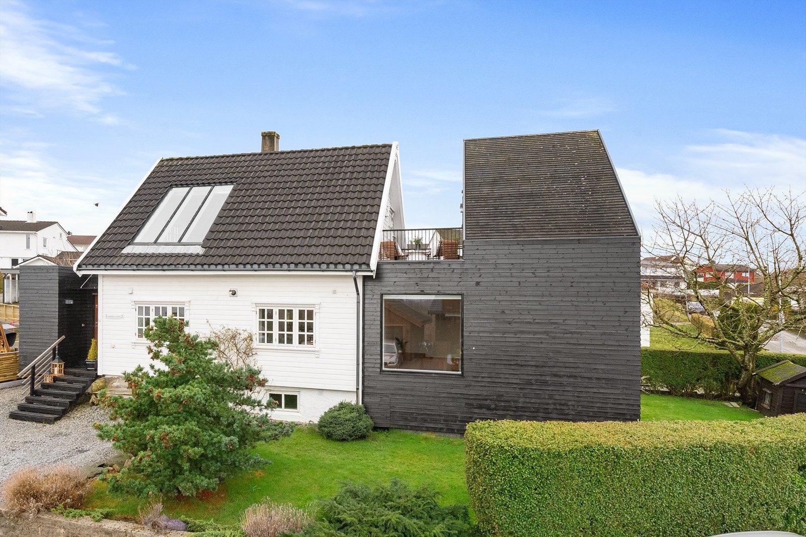 Stor hjørnetomt i rolige og flotte omgivelser Galleribilde