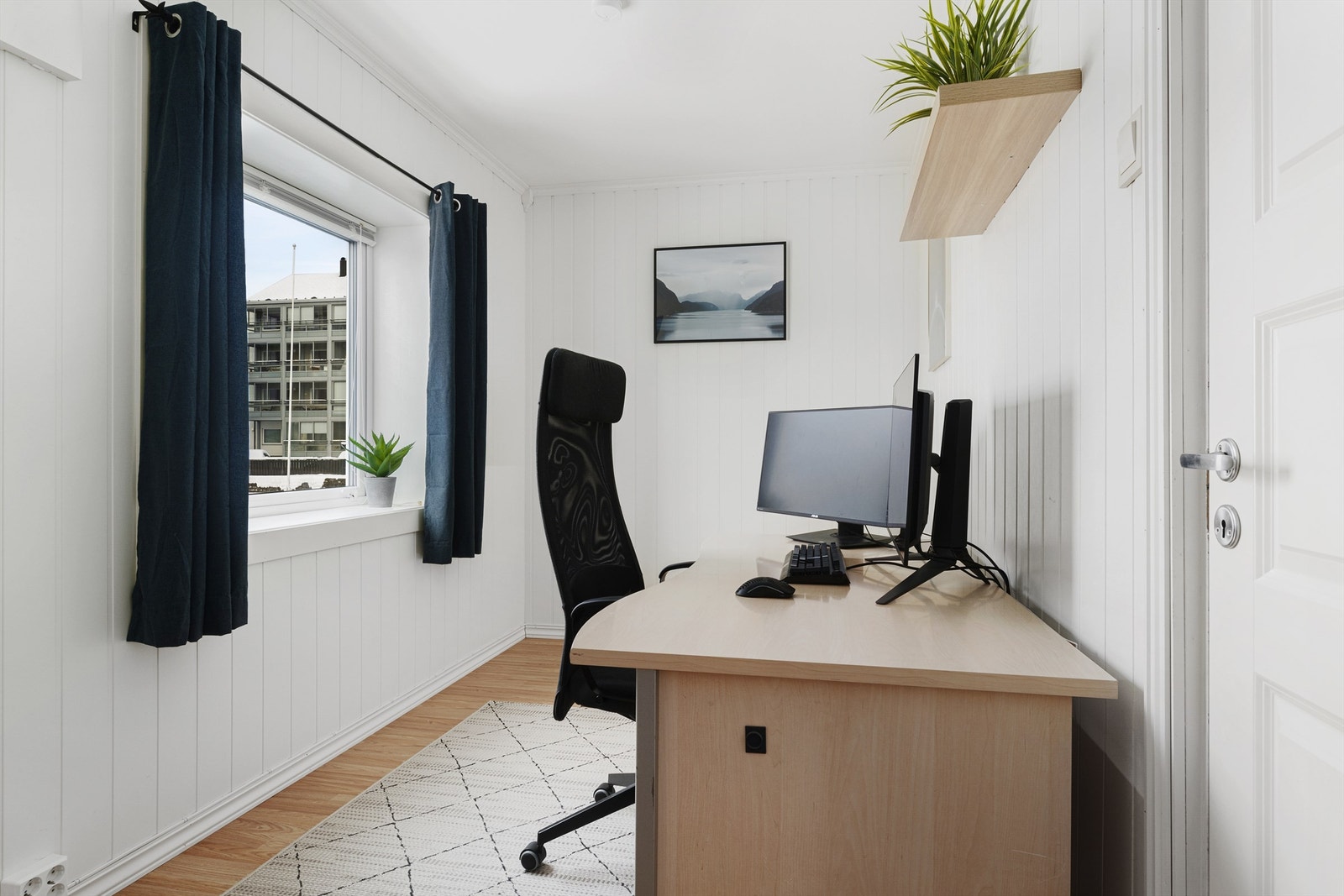 Soverom II: er i dag innredet som kontor, og er på 9m² Galleribilde