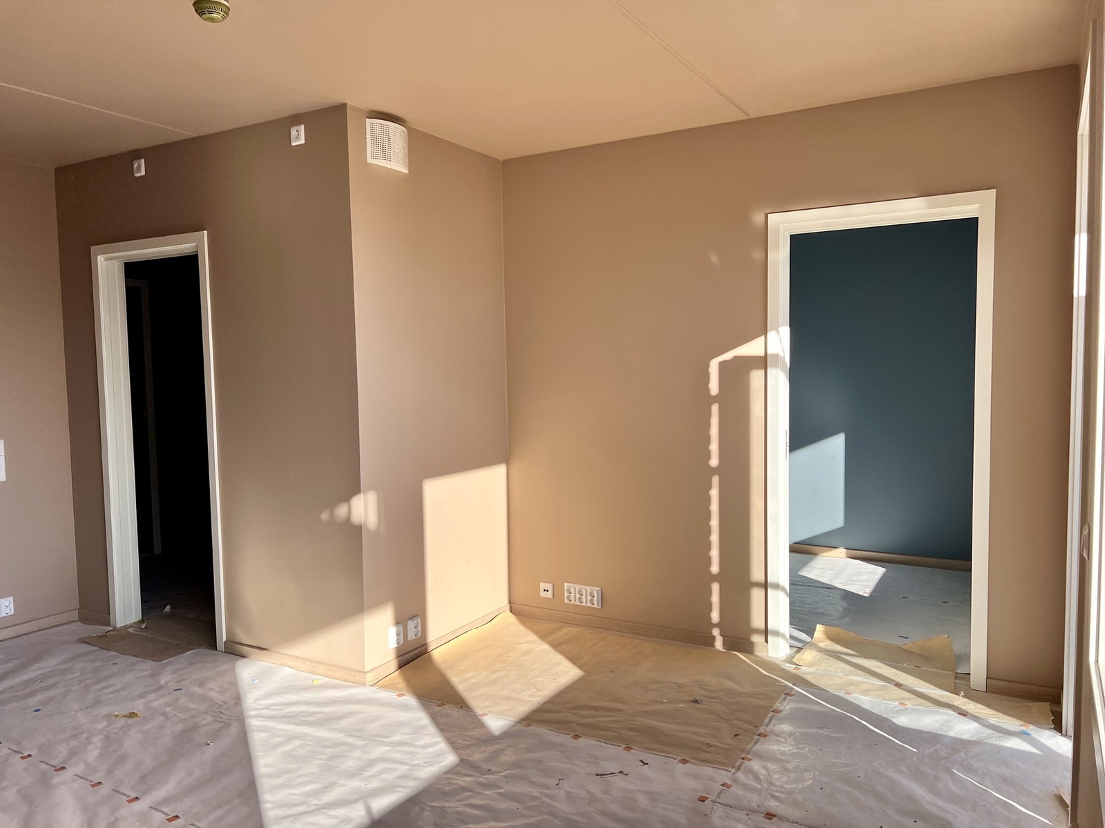 Living RoomIMG_6832.jpg Galleribilde