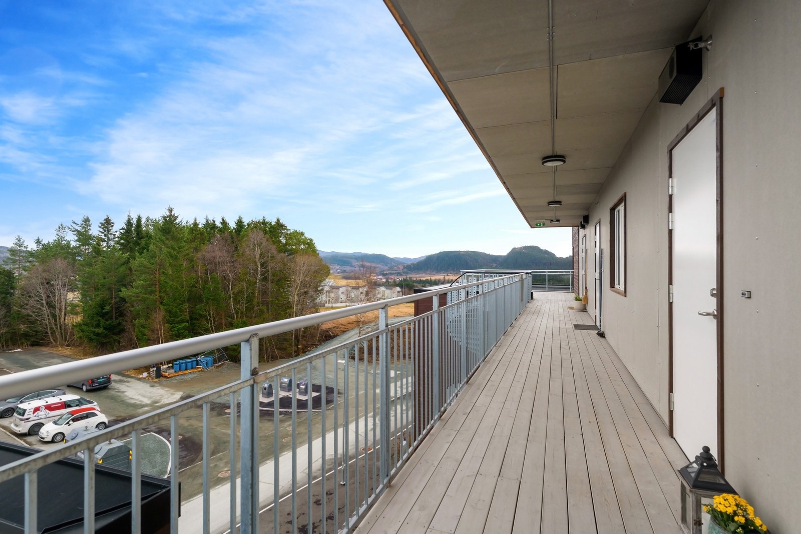 Med kort vei til kollektivtrafikk og tilbudene på Tiller, har du alt du trenger like i nærheten. Galleribilde