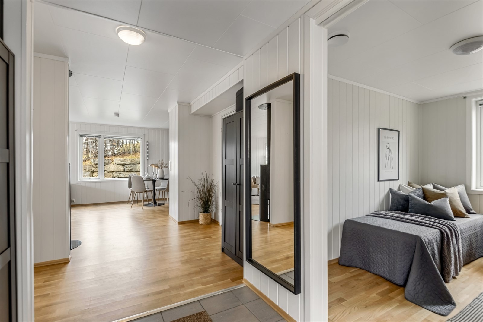 Entré. Galleribilde