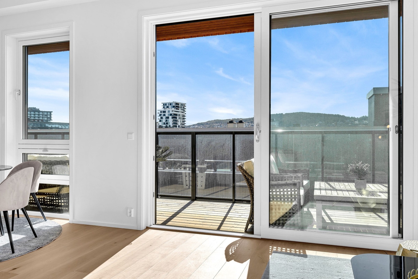 Stue/Balkong Galleribilde