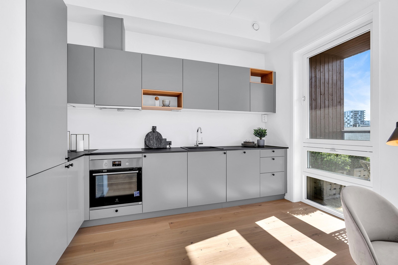 Kvalitetskjøkken fra Drømmekjøkken med integrerte hvitevarer. Galleribilde