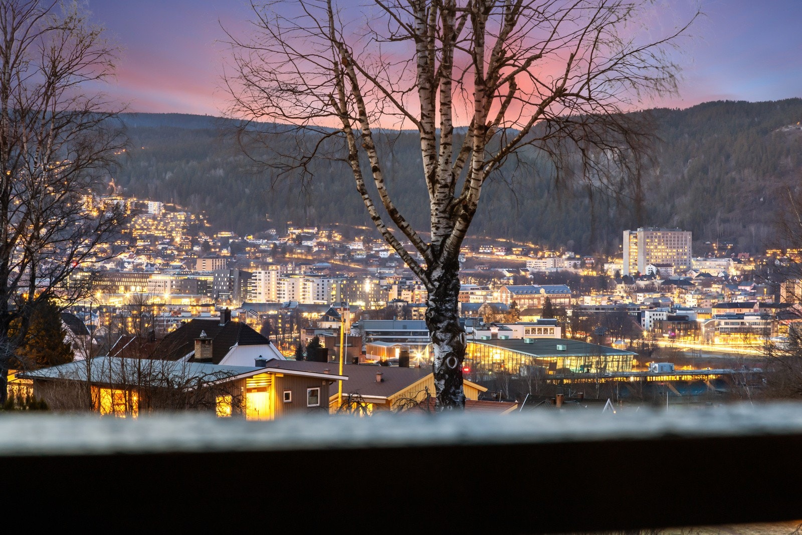 Utsikt fra balkong. Galleribilde