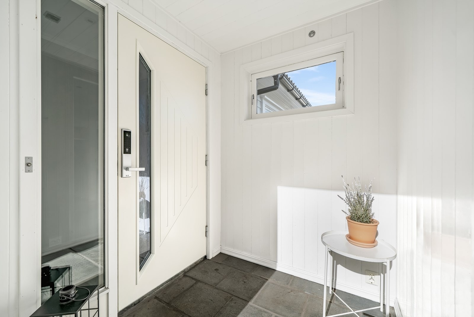 Inngangsparti hovedetasje Galleribilde