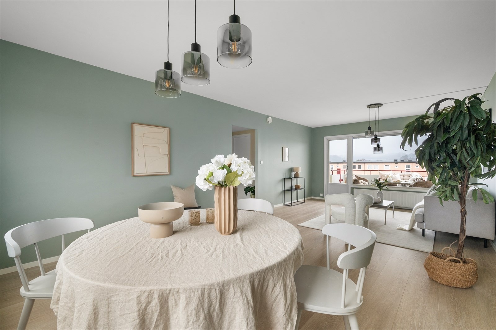 Innerveggene ble i den forbindelse isolert og platet Galleribilde