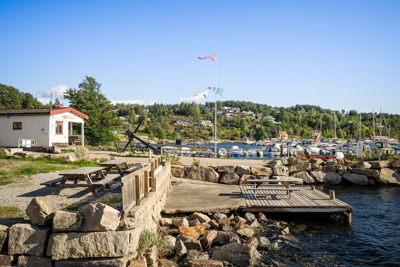 Fra Fagerstrand går det båt over til Aker Brygge og Son i sommerhalvåret. Galleribilde