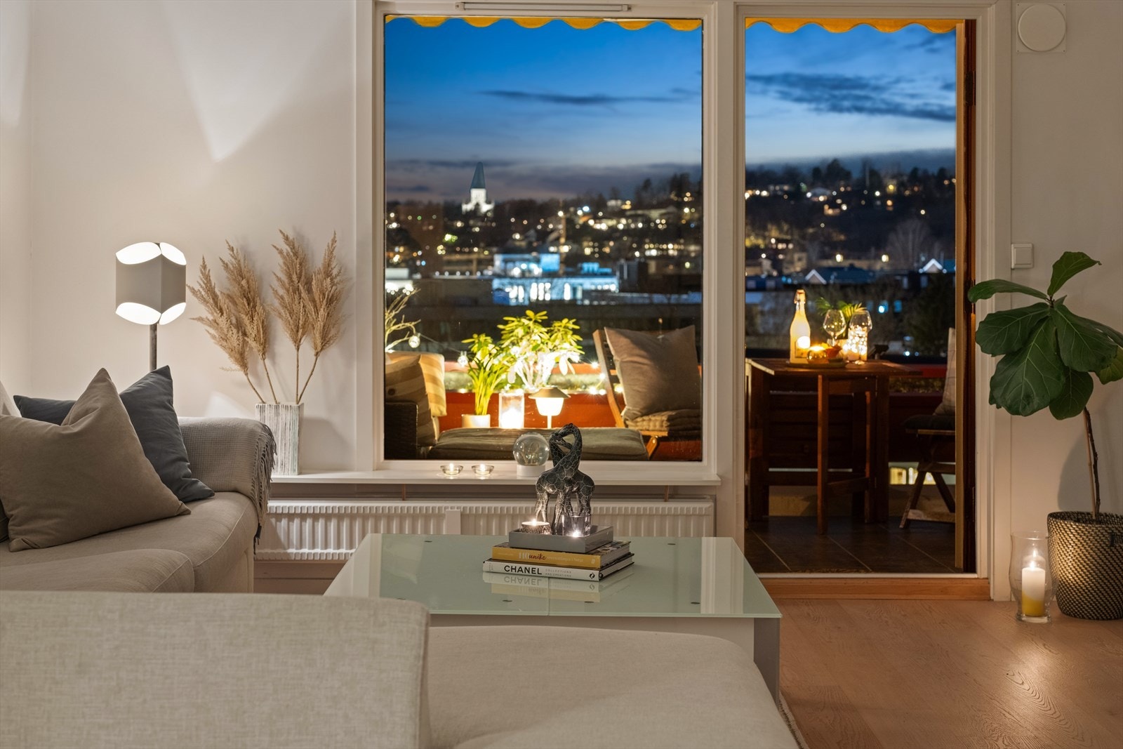 Terrassen blir en forlengelse av oppholdsarealet. Galleribilde