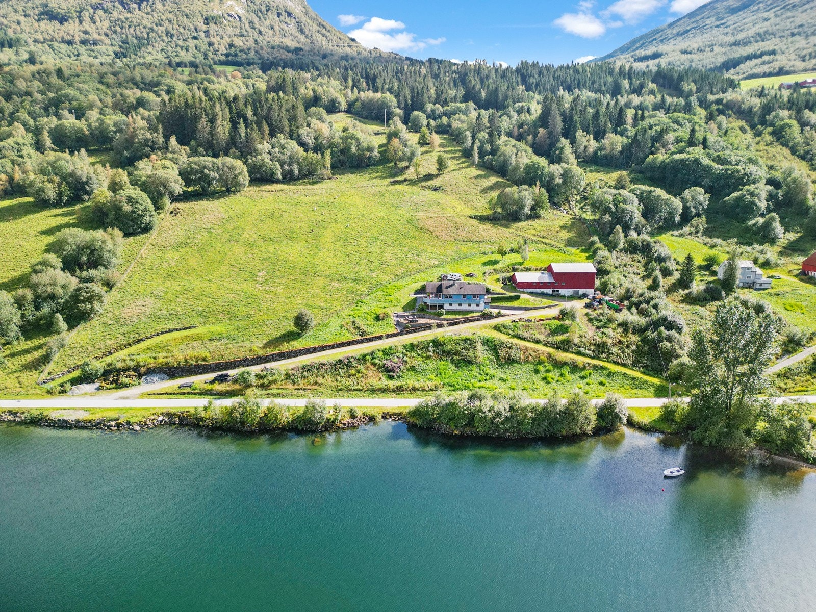 Nikolai Astrupsveg 1373 v/Fjordane Eiendomsmegling Galleribilde