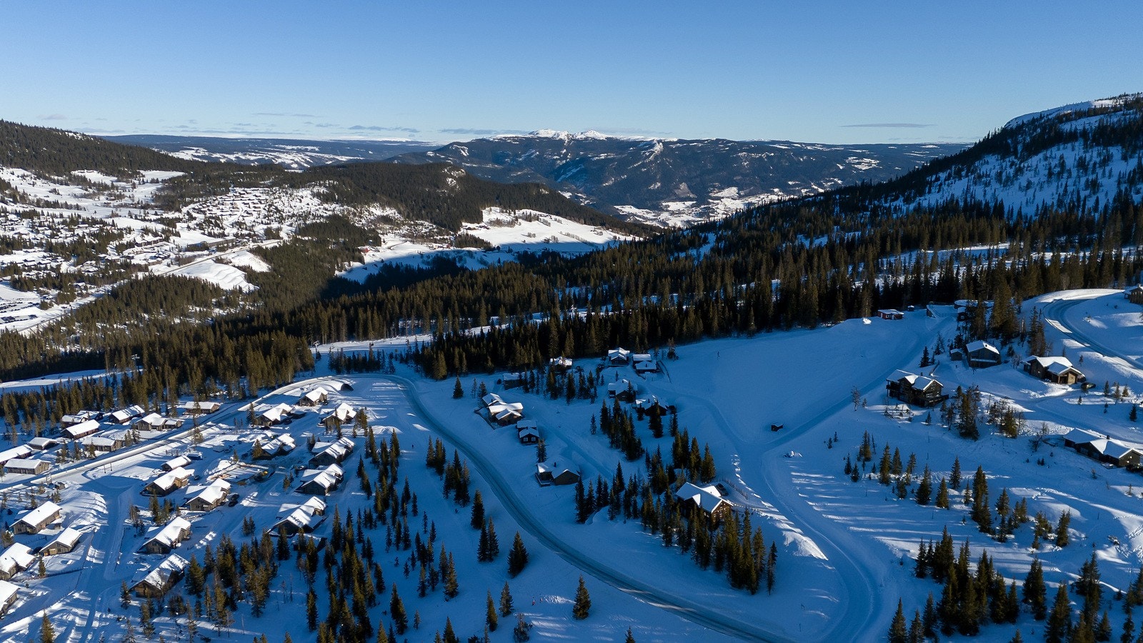Varden er superpopulær for familier på grunn av de brede og snille løypene, skogområder og fun slopes. Galleribilde
