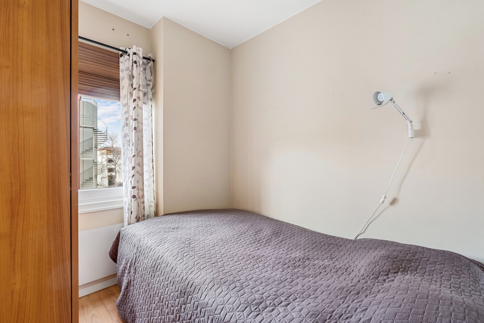 Rommet er ulovlig innredet, og ikke omsøkt hos Bodø kommune. Kjøper overtar ansvar og risiko knyttet til dette Galleribilde