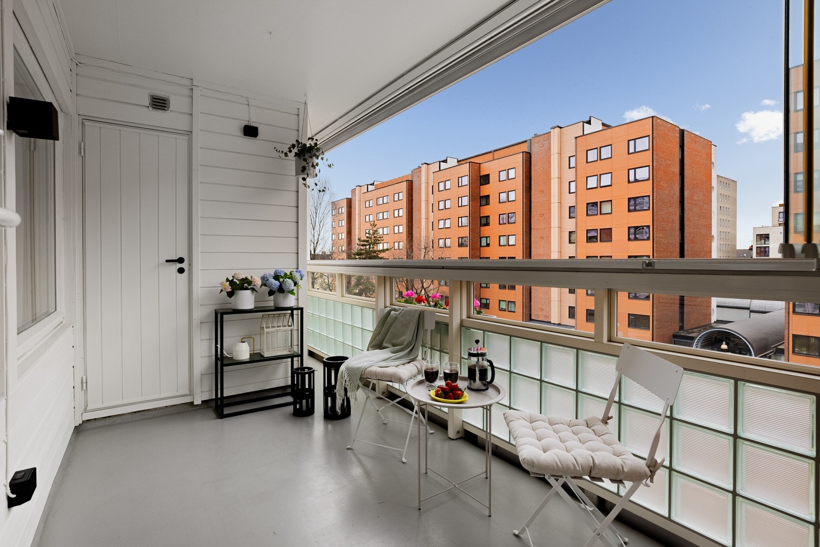 Den herlige balkongen legger til rette for koselige sommerkvelder. Galleribilde