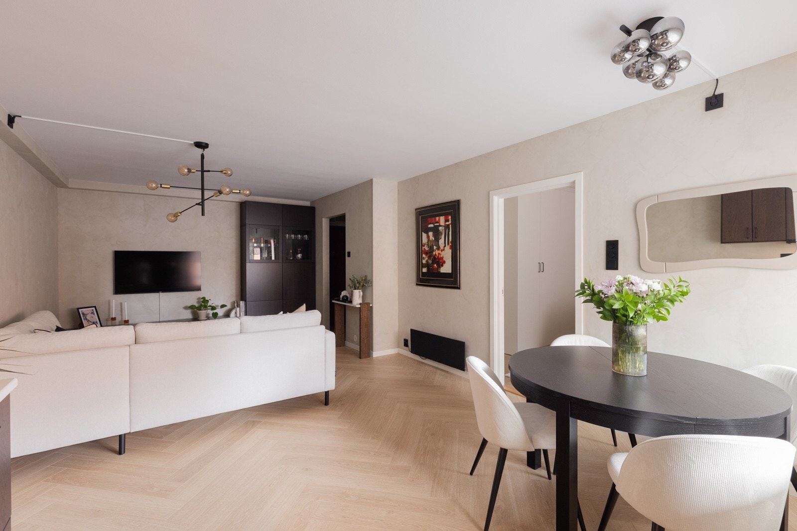 Leiligheten er malt i delikate og lekre farger. Galleribilde