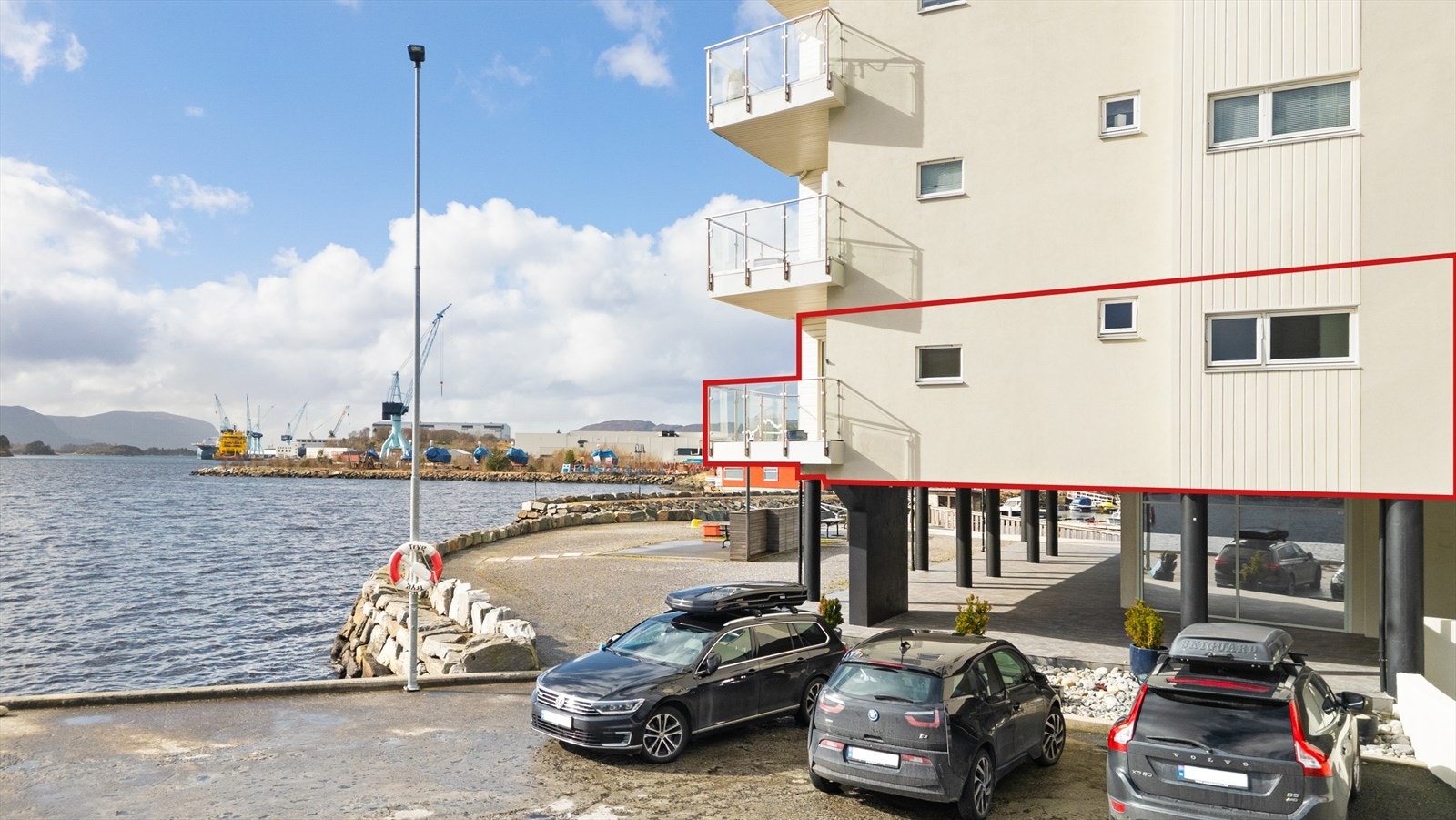 Hjørneleiligheit markert med rød ramme Galleribilde