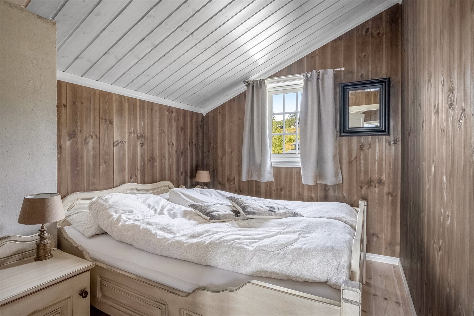 2. etasje byr på ytterligere 2 soverom. Galleribilde