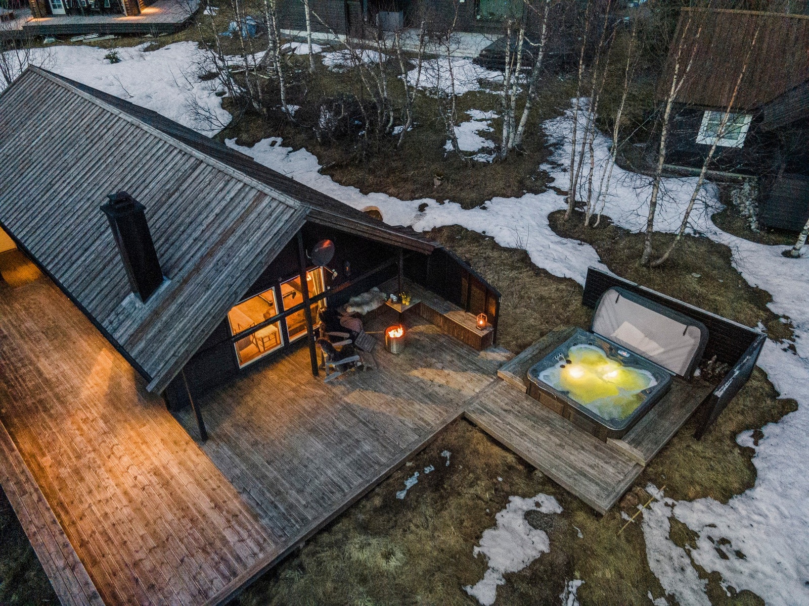 Stor terrasse og deilig jaccuzzi Galleribilde