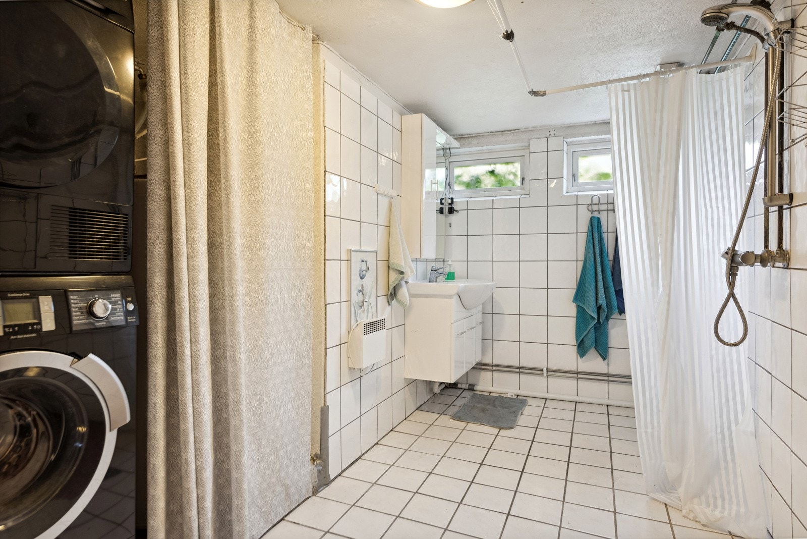 Stort bad i underetasjen Galleribilde