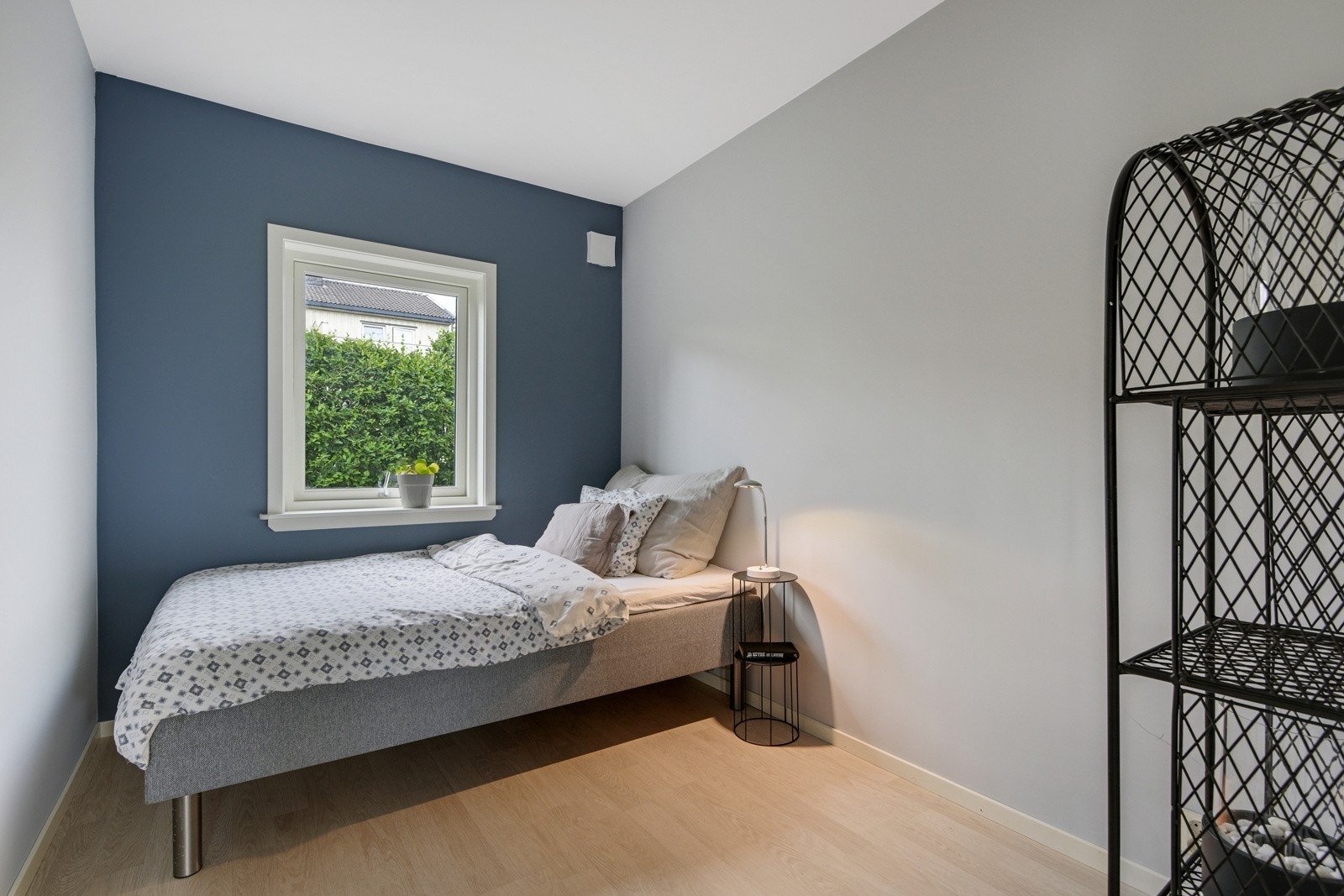 I hovedetasjen er det tre soverom - soverom I Galleribilde