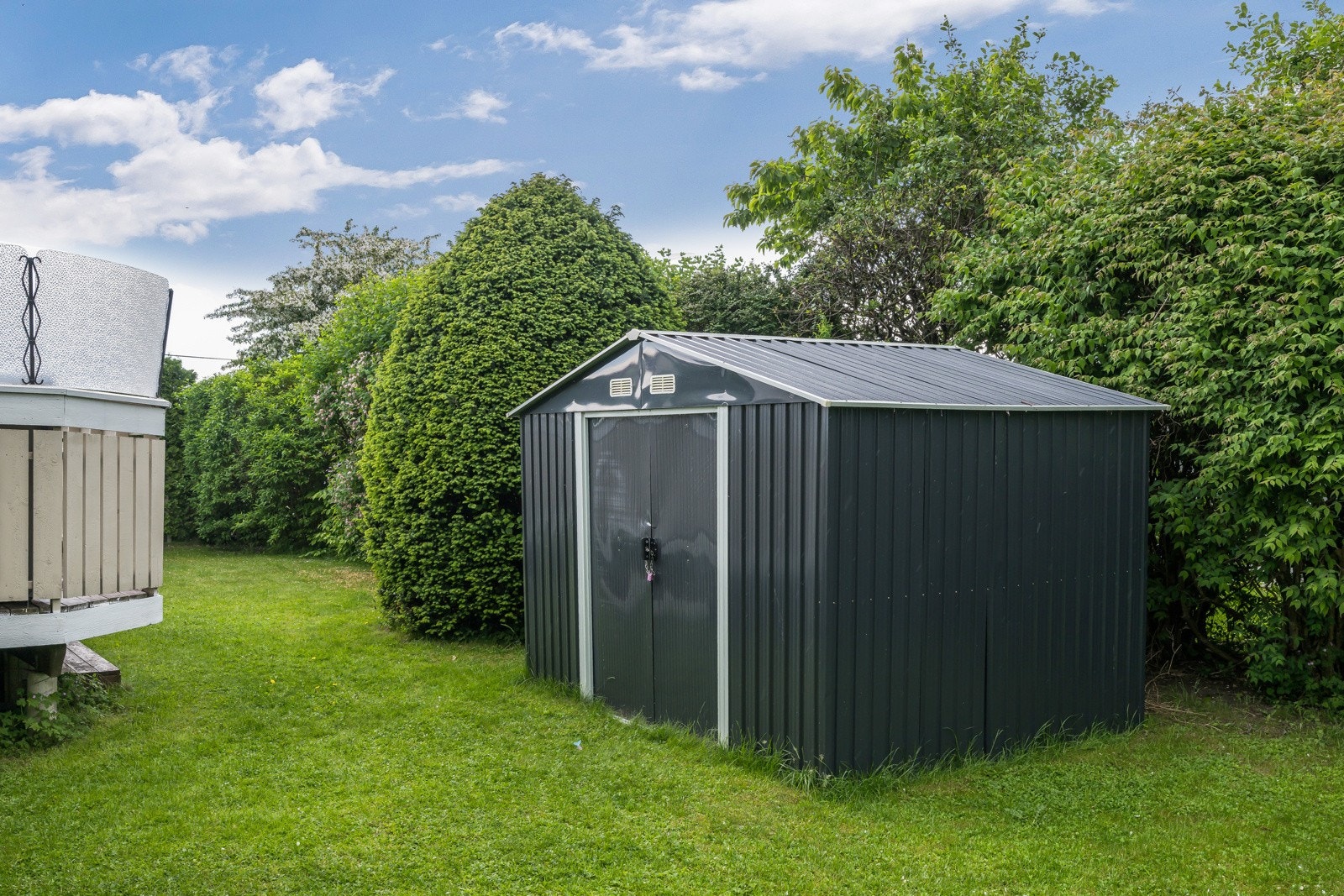 Sportsbod i hagen Galleribilde