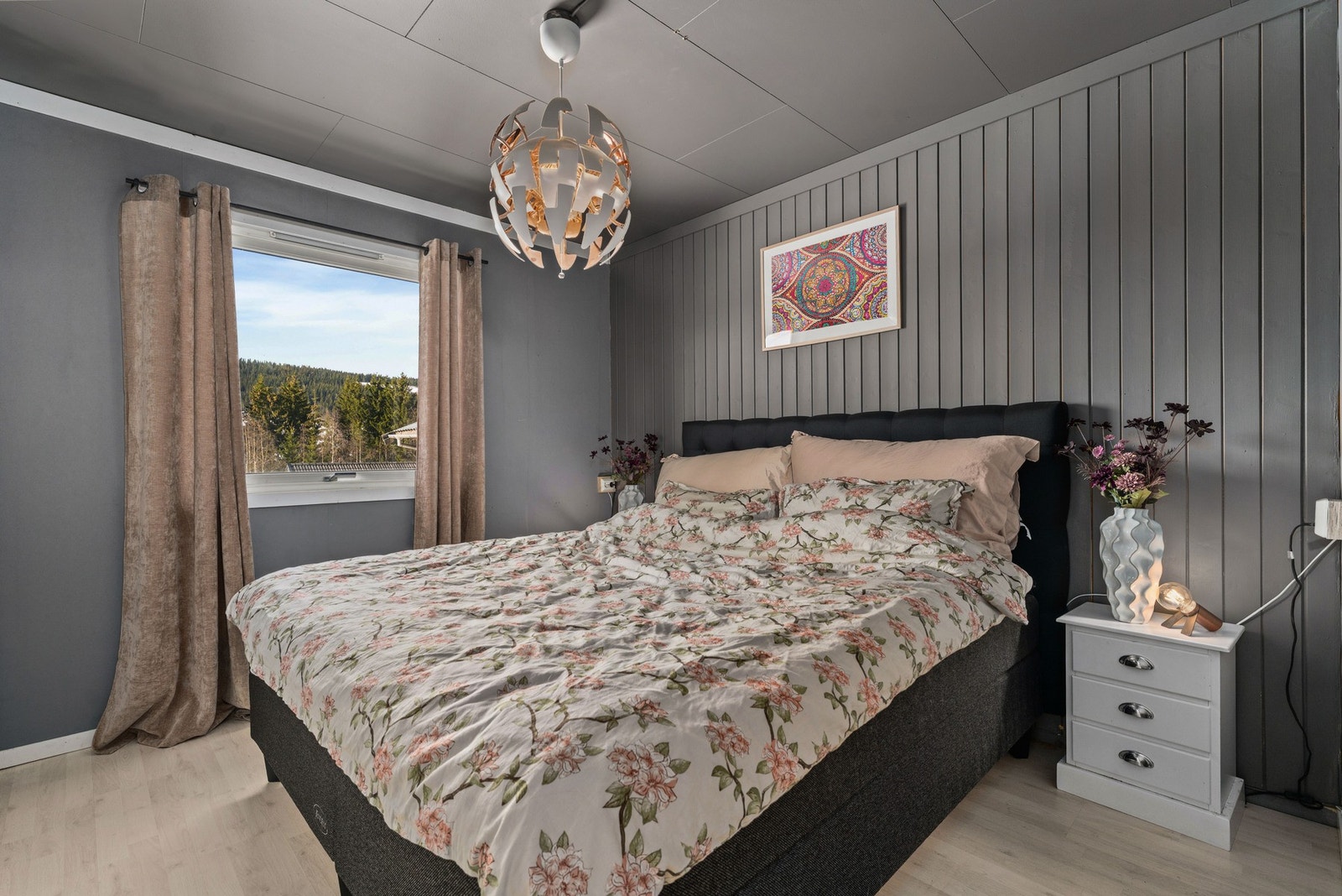 Romslig hovedsoverom Galleribilde