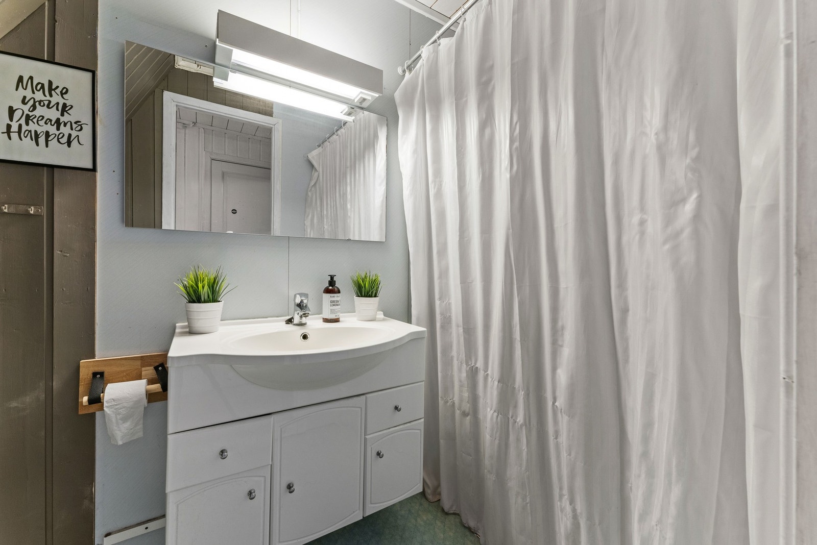 Baderom i kjelleren Galleribilde