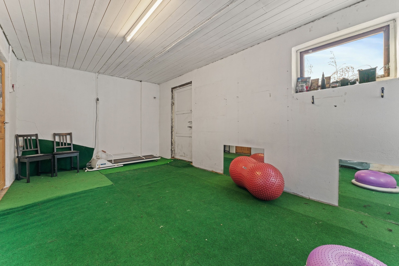 Kjellerrom med egen utgang Galleribilde