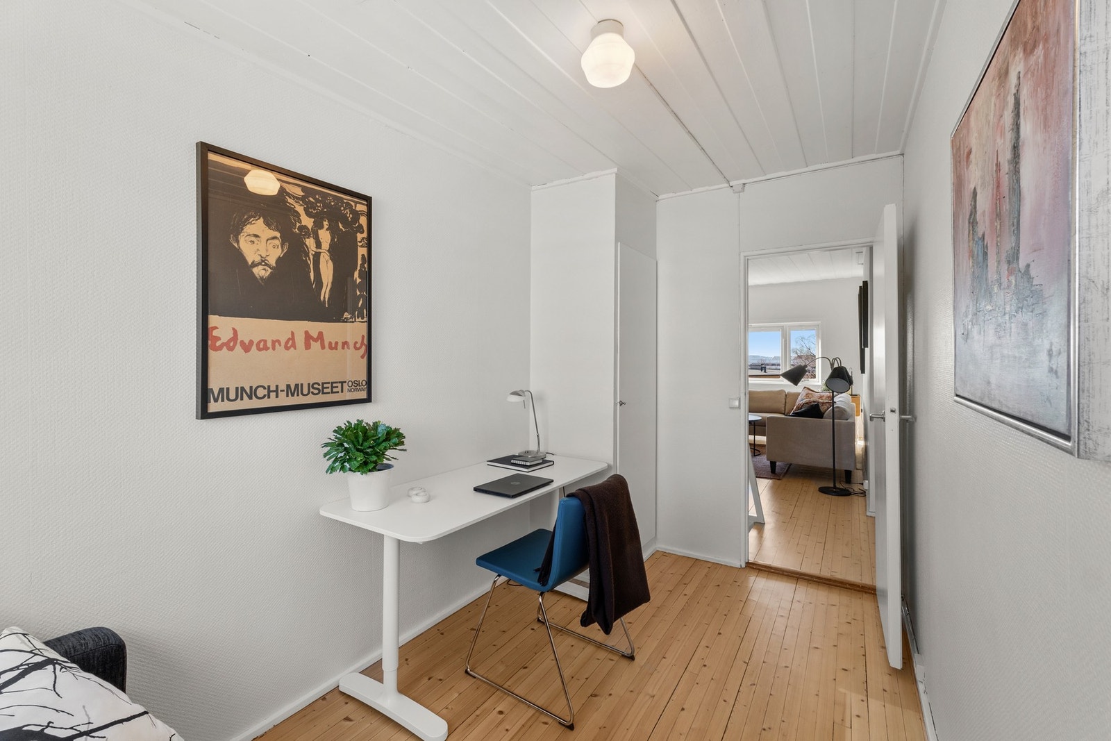 Soverom II: Soverommene fungerer utmerket som kontor, gjesterom eller barnerom Galleribilde