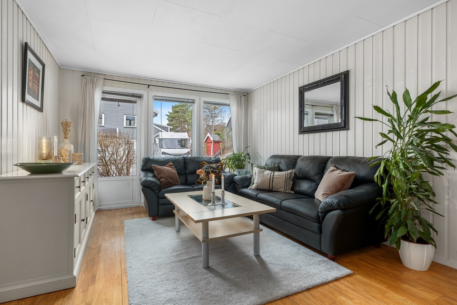 Felleskostnadene til velforeningen dekker brøyting, strøing og annet vedlikehold av veg og fellesområde. Galleribilde