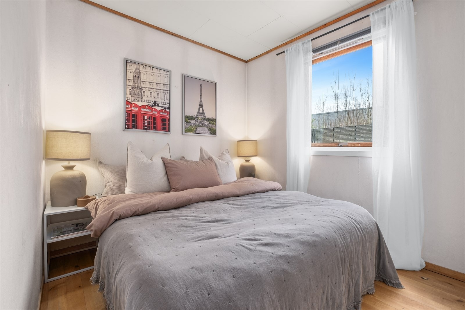 Det er to soverom på hhv. 8.8 og 11,2 kvm. Galleribilde