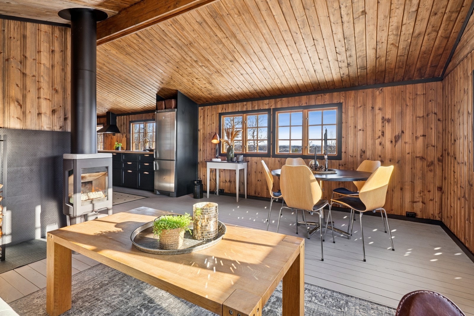 Stue og kjøkken på ca. 31 kvm. Galleribilde