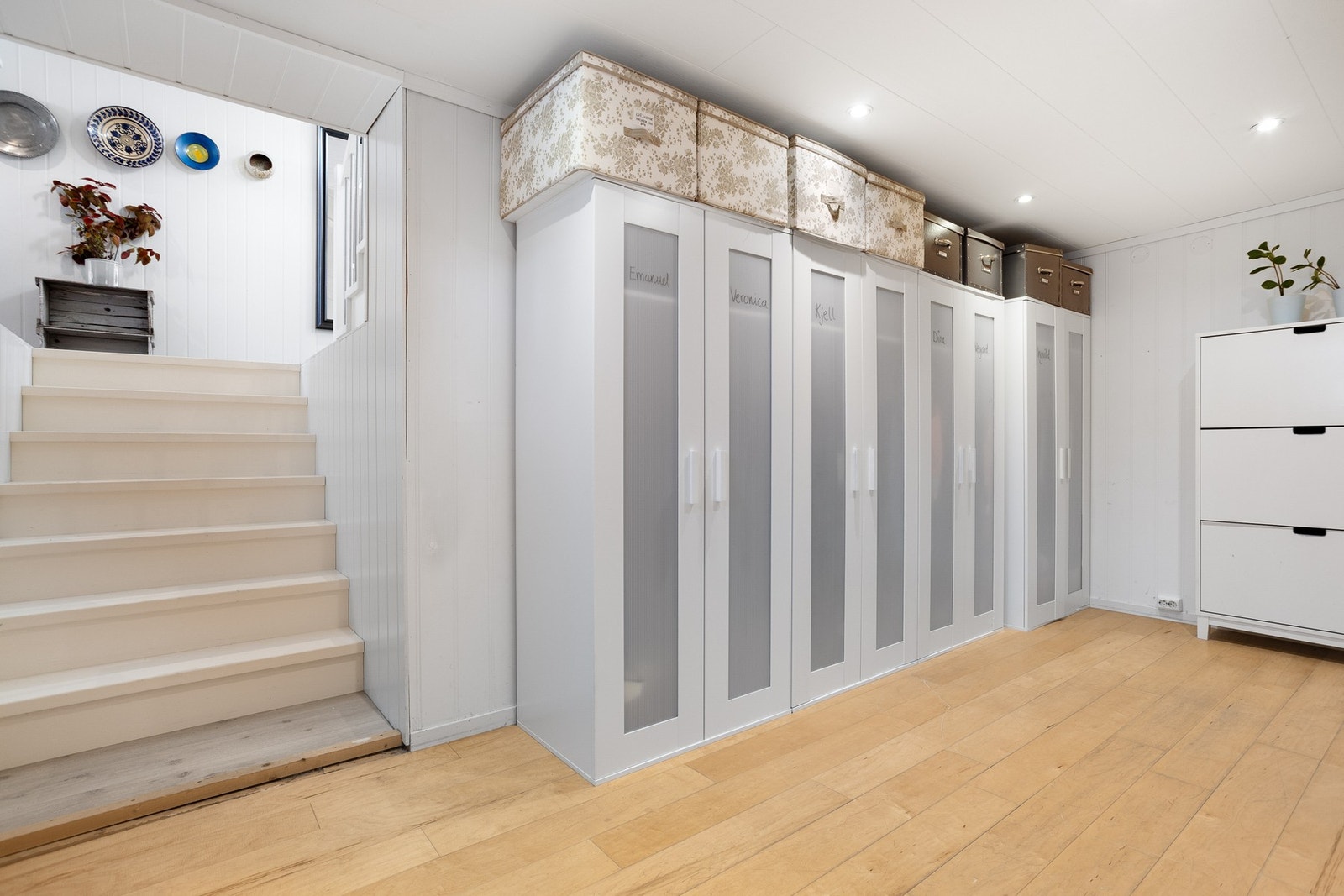 Gang i kjeller Galleribilde