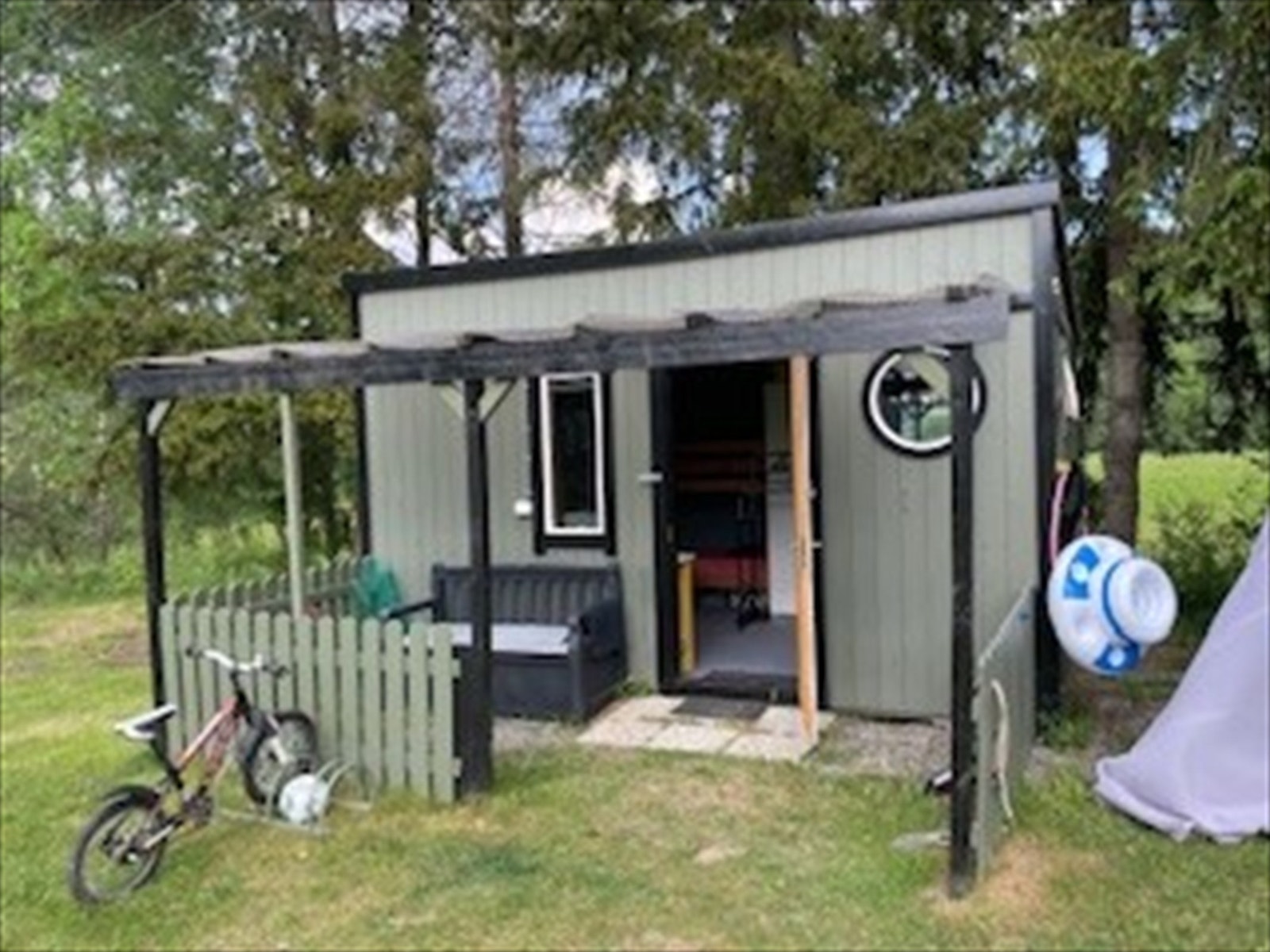 Uthus/anneks (bilde fra takstmann) Galleribilde