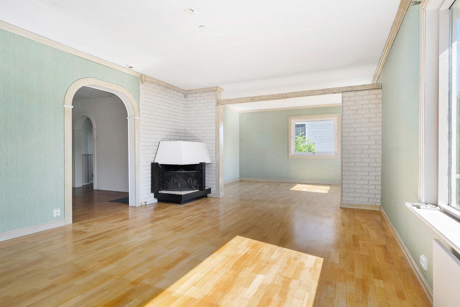 I denne etasjen ligger en gjennomgående stue av god størrelse. Galleribilde