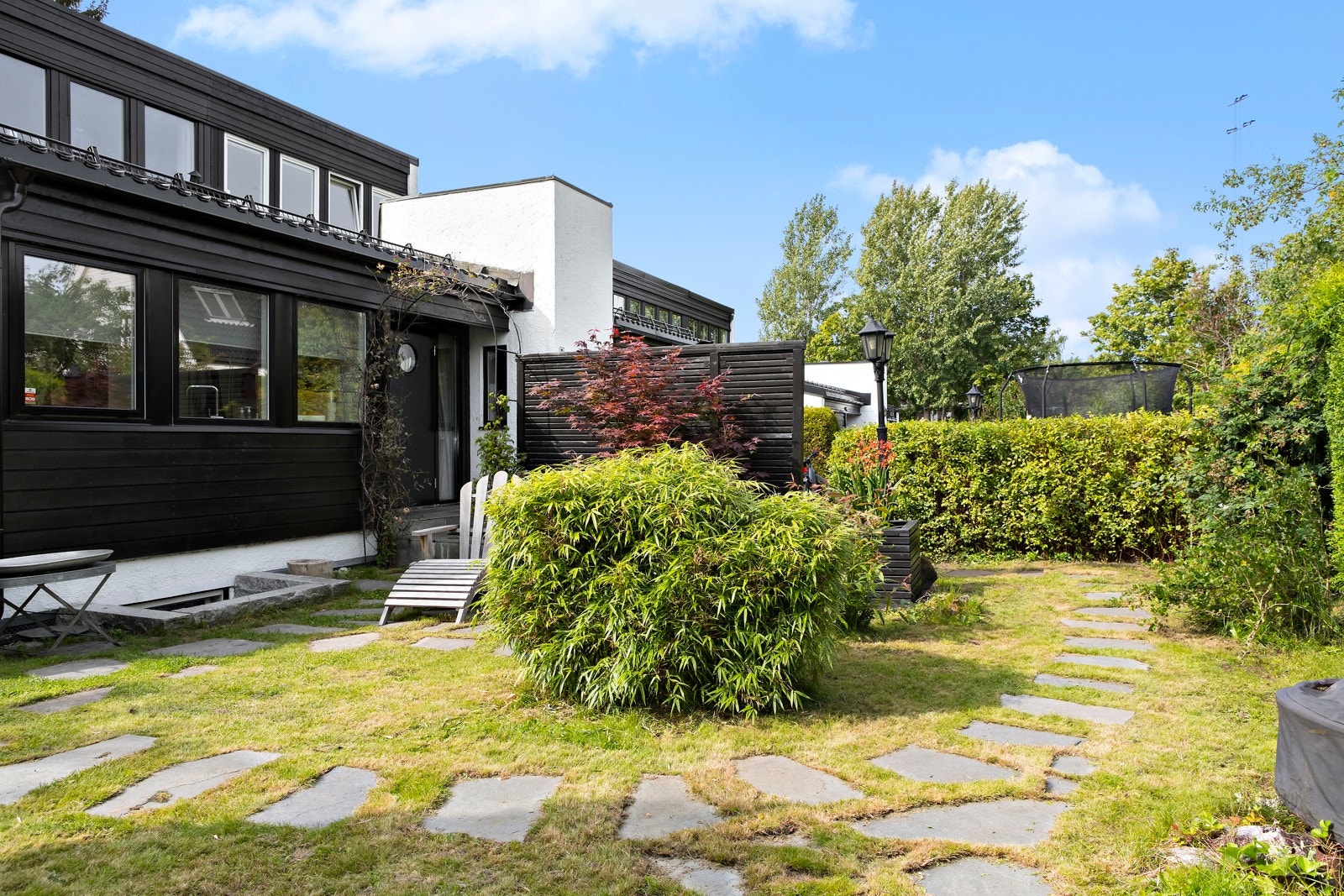 Morgen- og formiddagssol på hagedelen. Galleribilde