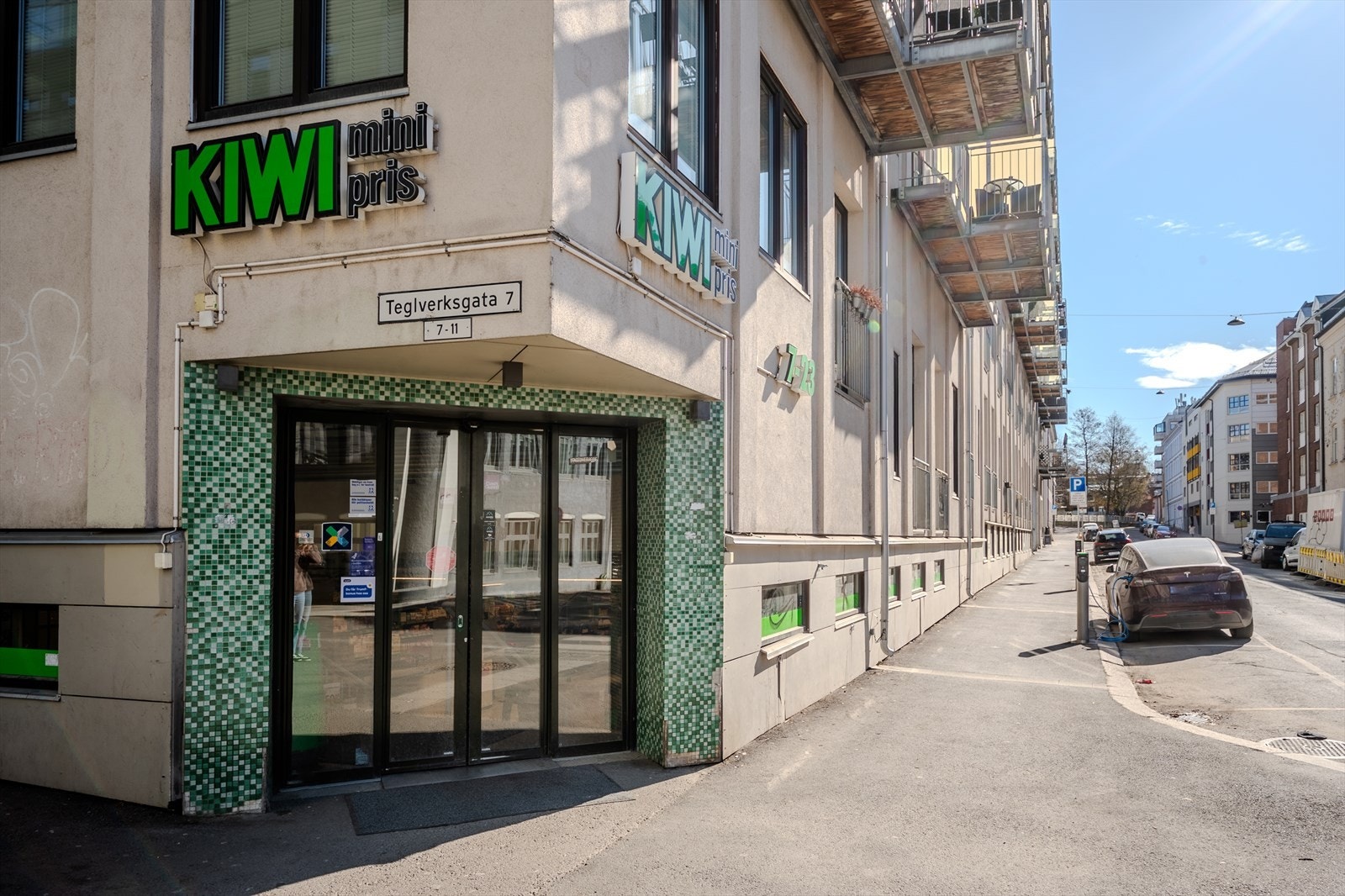 Kiwi ligger rett utenfor døra. Galleribilde