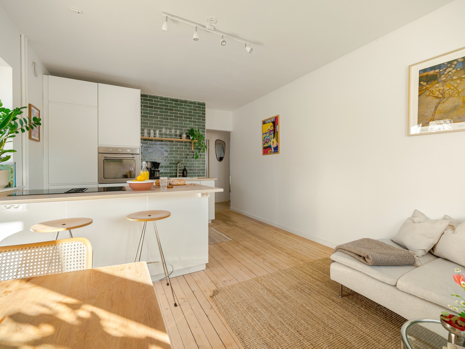 Leiligheten har forresten originale tregulv i alle rom (utenom på badet, naturligvis). Galleribilde