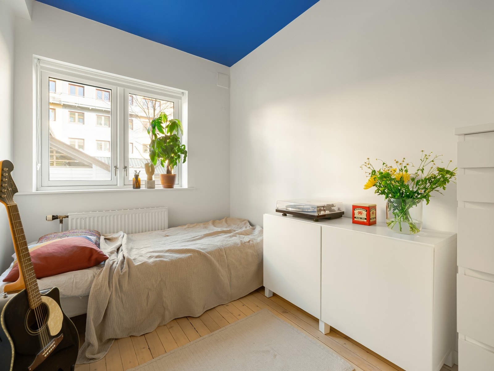 Soverom 2 - Ypperlig som gjesterom, hjemmekontor, eller kanskje begge deler? Galleribilde