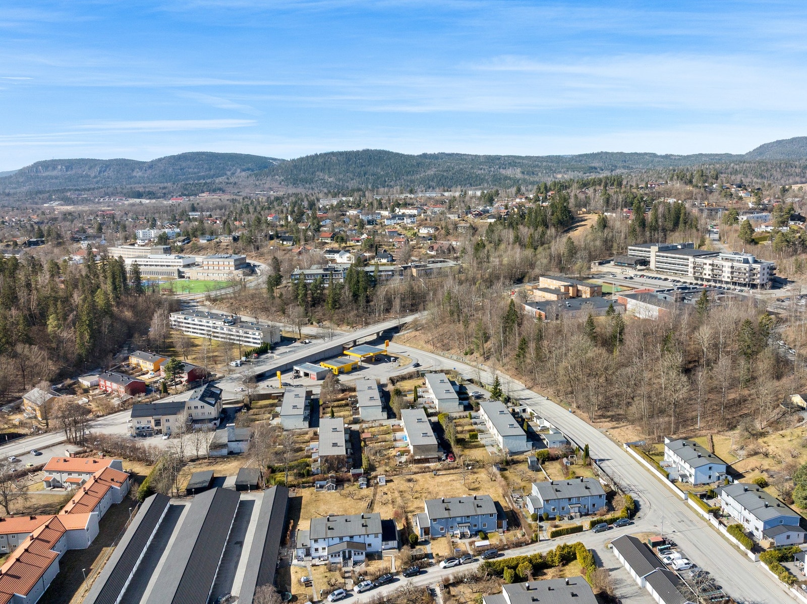 Nærmeste bussholdeplass er Nordveien, som ligger rundt 400 meter fra boligen Galleribilde