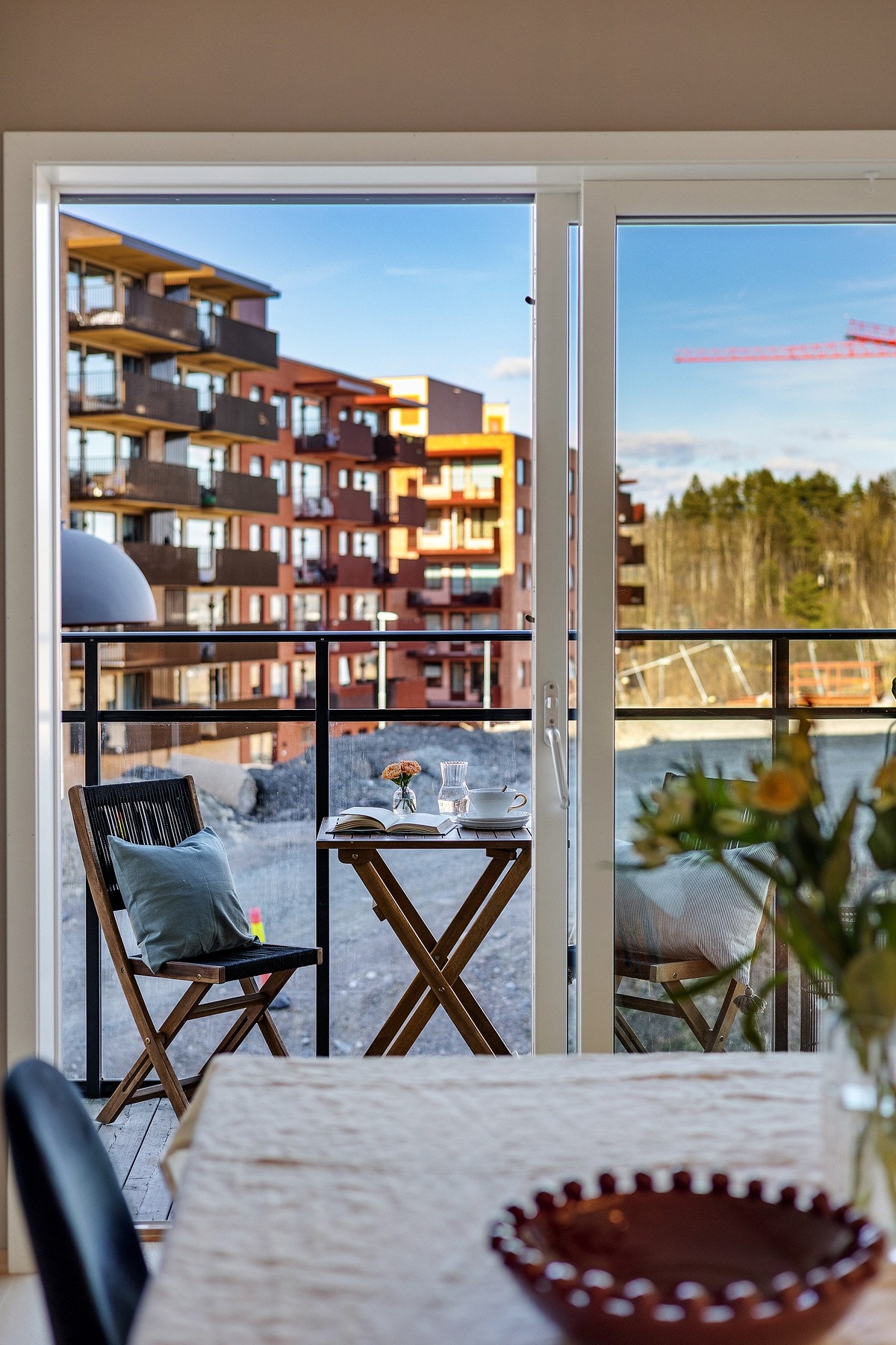 Fra kjøkkenet er det utgang til boligens andre balkong Galleribilde