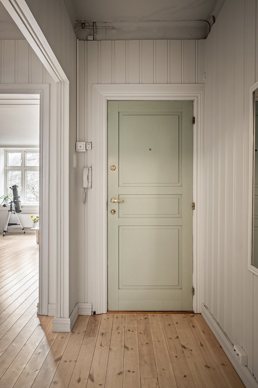 Leiligheten disponerer også en kjeller- og en loftsbod for ekstra lagringsplass. Galleribilde