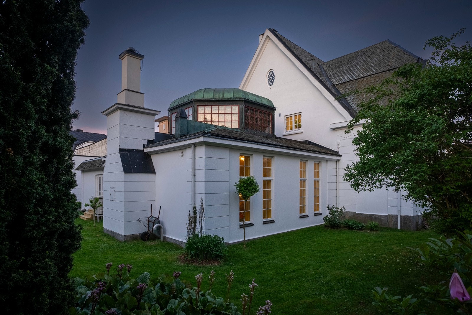 Byggets juvel er den unike storstuen eller domen. Galleribilde