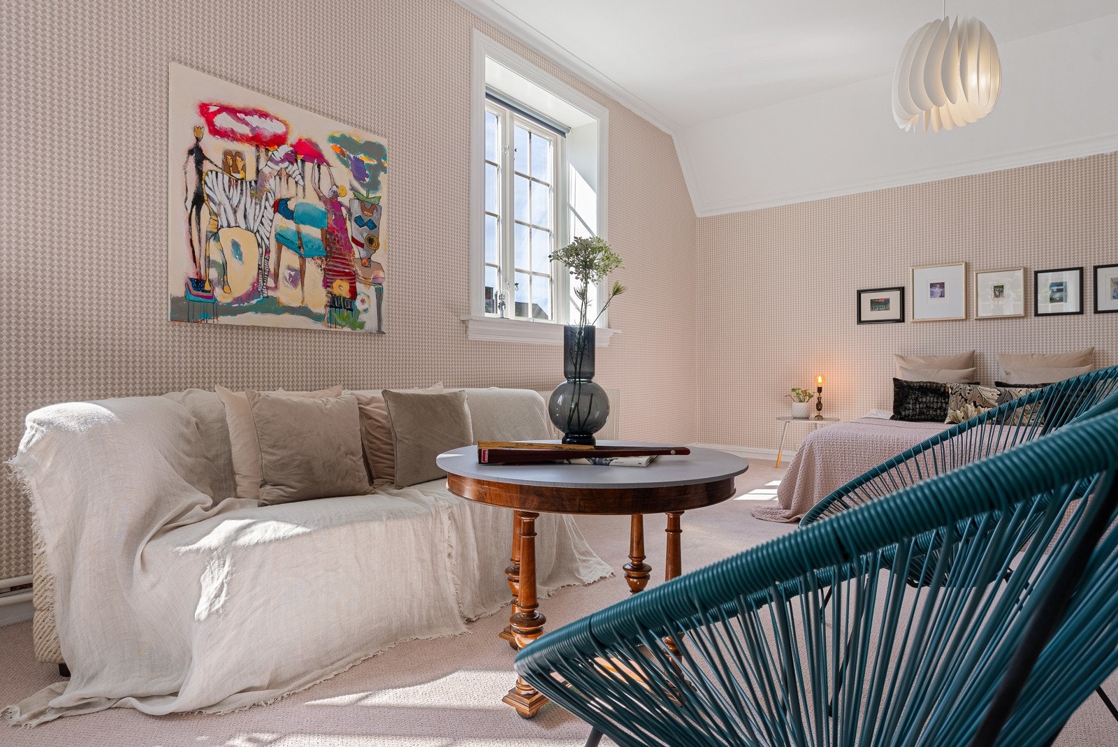 Samme stue Galleribilde