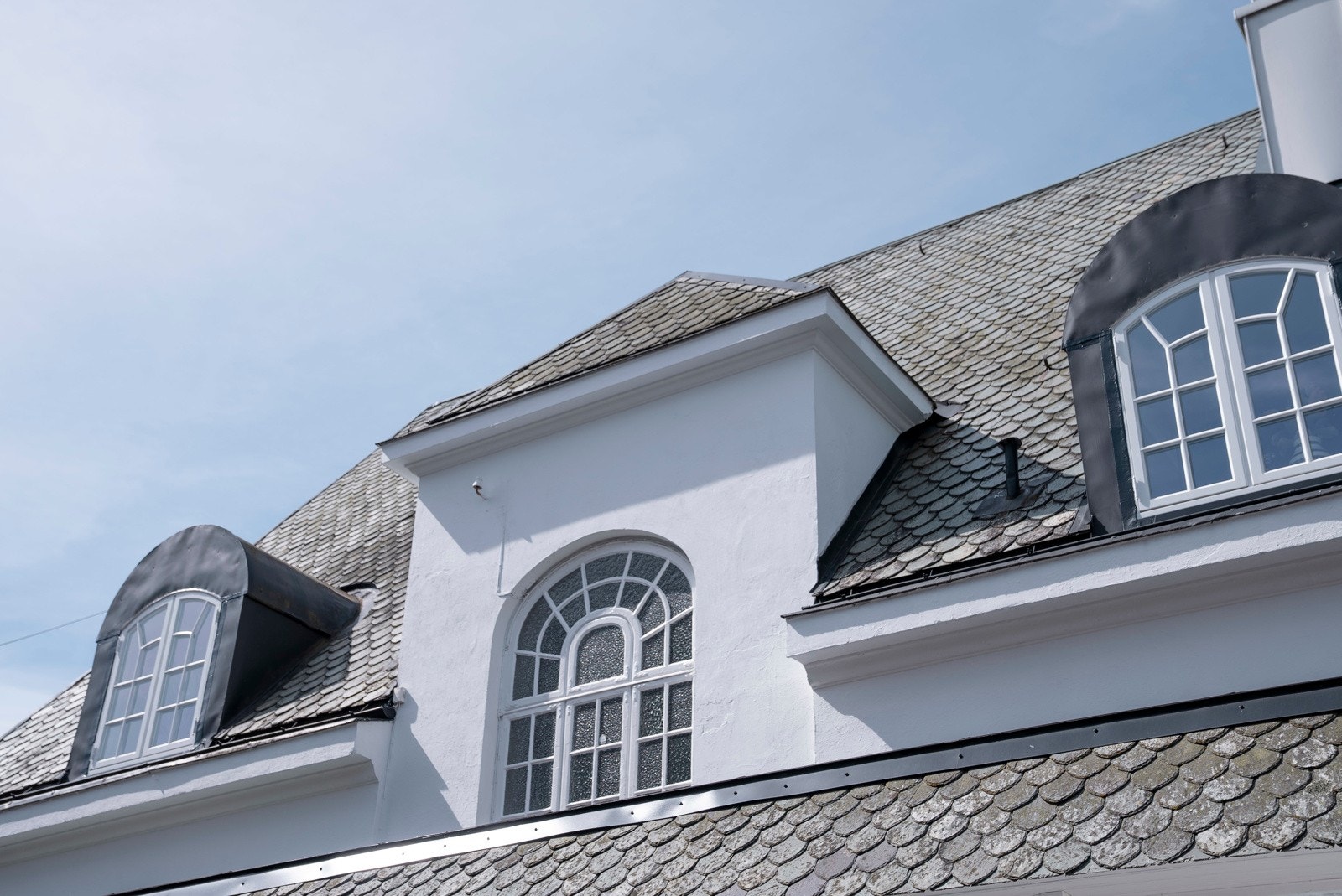 Bygget har et tiltalende ytre og er en særdeles god representant for Jugend-stilen. Galleribilde