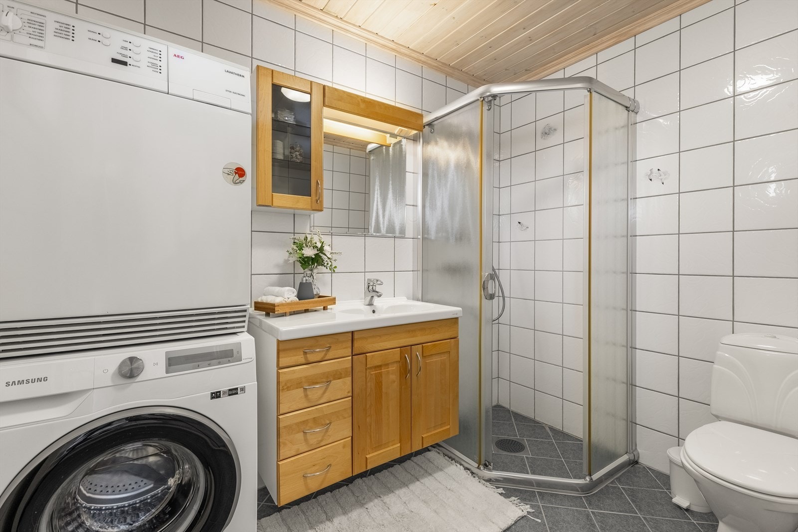 Flislagt bad med varmekabler Galleribilde