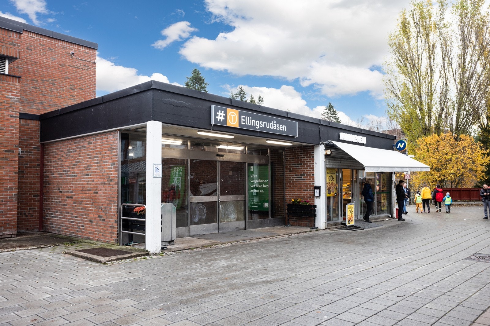 Fra boligen er det kort vei til Ellingsrudåsen T-bane Galleribilde