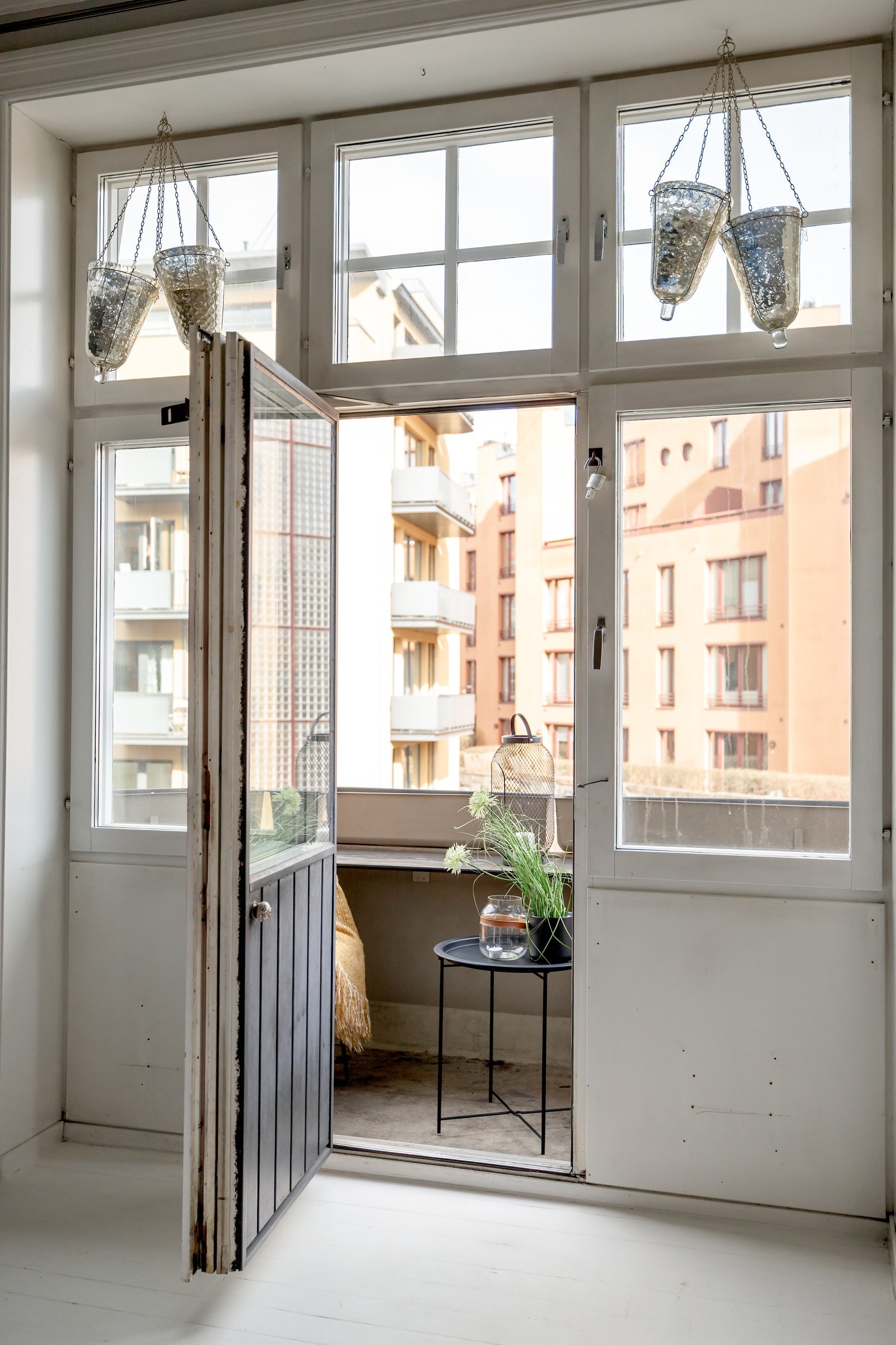 Utgang til den andre balkongen fra spisestuen - denne vender mot Ullevålsveien Galleribilde