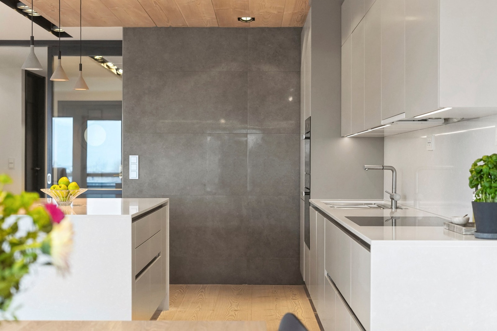 En naturlig forlengelse av stuen, med design og funksjon i perfekt balanse. Galleribilde