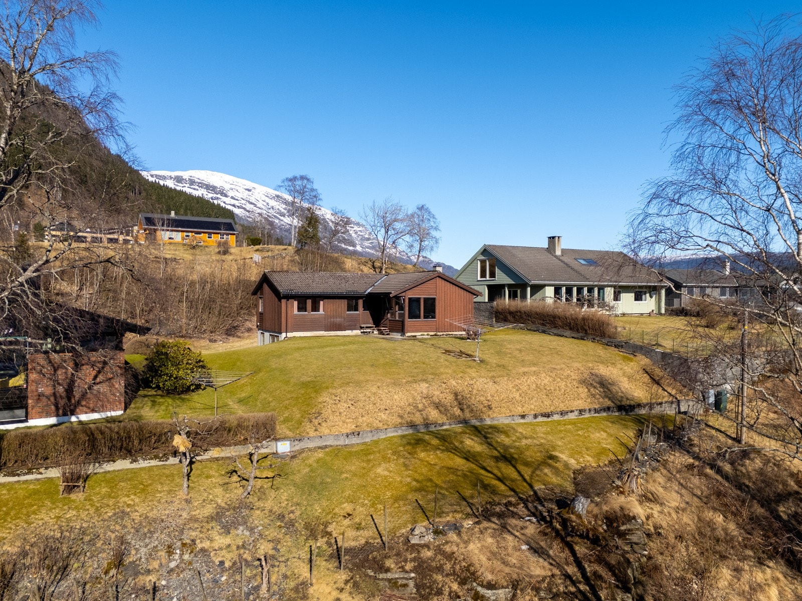 Hjellane 36 presentert av Proaktiv Eiendomsmegling v/ Rakel Søvik. Galleribilde